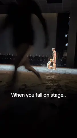 That feeling 🤦🏼‍♂️ #opera #ballet #fail #fall #stage #fyp #balletdancer #dancer #dancing @Luciano Ghidoli #fypシ 