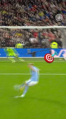 Pinpoint precision! 🎯😅 #ManCity #ManchesterCity #ErlingHaaland #Haaland #ManchesterDerby 