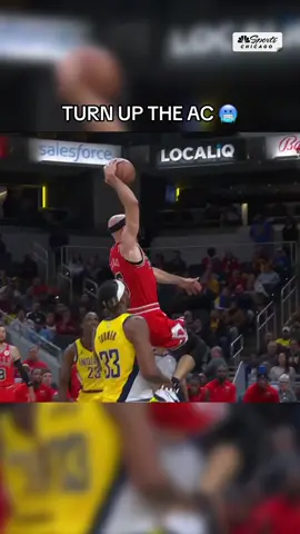 HAMMER TIME FOR CARUSO 🔨 #NBA #dunk #chicagobulls #basketball