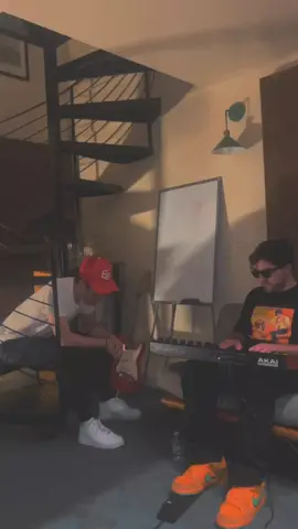 solo by @geoomafia . #highonmusic #nybatman #music #usukmusic #usuk 