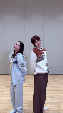 #GodOfMusic 🤟 with #해린 #HAERIN #뉴진스 #NewJeans #JUN #SEVENTEEN #세븐틴 #음악의신 #SVT_GodOfMusic