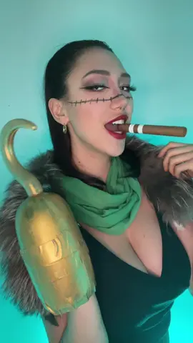 Mugiwara😈🐊 #crocodile #crocodileonepiece #onepiece #crocodilefem #cosplay 