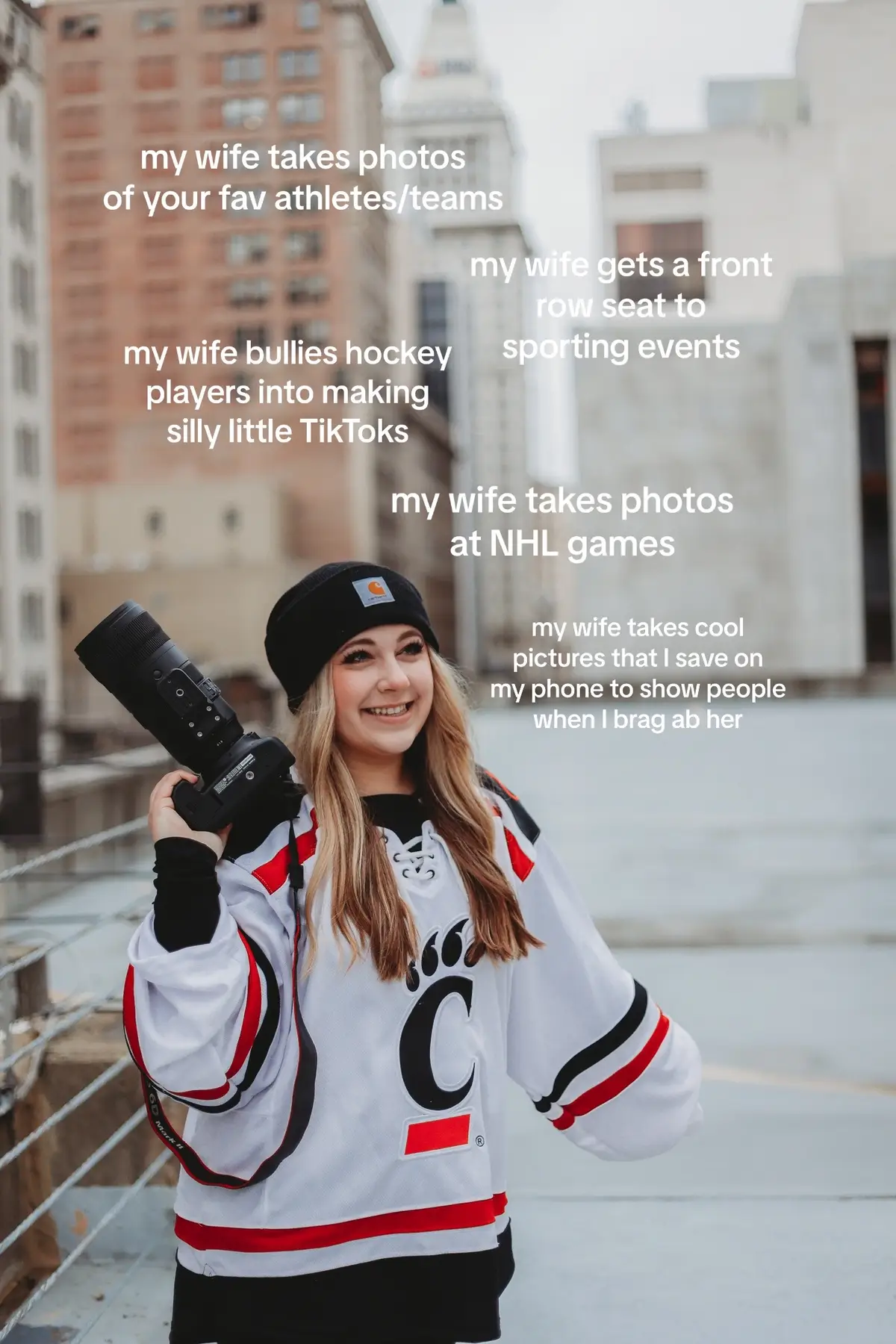 my husband’s wife is kinda cool tbh #sportsphotographer #womeninsports #womeninsportsmedia #hockeyphotographer #sportsphotography #fyp 