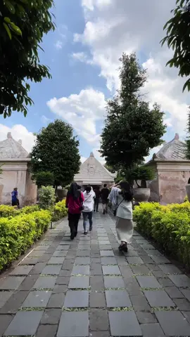 sedikit footage di taman sari🌷 #placegotojogja #fyp 