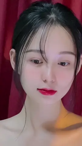 Vậy sao chưa cầm tay Chang🥰 …..🍂🍂