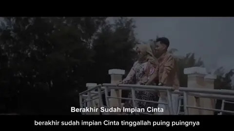 Yollanda ft Arief - emas hantaran tiada salah dirimu kasih salah pada nasib ku sendiri Karna tak punya emas permata hantaran cinta #ariefputra #yollandafeatarief #yollanda #laguviral #viraltiktok #slowrock #emashantaran 
