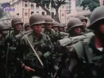 Tentera Darat Malaysia dikemuncak Perang Dingin Malaysian Armed Forces during the heights of the Cold War 1970s-1980s #fyp #fypmalaysia #viral #malaysia #angkatantenteramalaysia #sejarahmalaysia #sejarah #historicalfootage #history #coldwar #militaryedits #nostalgia #1970s #1980s #1980sarmy 