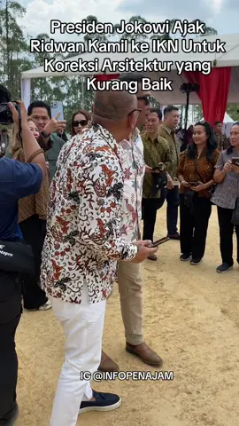 Presiden Joko Widodo atau Jokowi menjelaskan alasan mengajak mantan Gubernur Jawa Barat, Ridwan Kamil mengunjungi pembangunan Ibu Kota Nusantara (IKN), Kalimantan Timur, Rabu (1/11/2023).  Menurut Jokowi, Ridwan Kamil merupakan arsitek ternama yang karya dan desainnya sudah terkenal sampai ke internasional.  Untuk itulah, Jokowi mengundang Ridwan Kamil secara khusus ke IKN. Dia berharap Wakil Ketua Umum Partai Golkar itu bisa memberikan koreksi apabila ada arsitektur di IKN yang kurang baik.