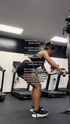 From someone who avoided exercise like the plague to someone who wants to teach their baby how to be strong & take care of your body — its worth it 💓 #gymmotivation #gym #newyearsresolution #workoutmotivation #8weekchallenge #fitholiday #fitmom #fitmotivation 