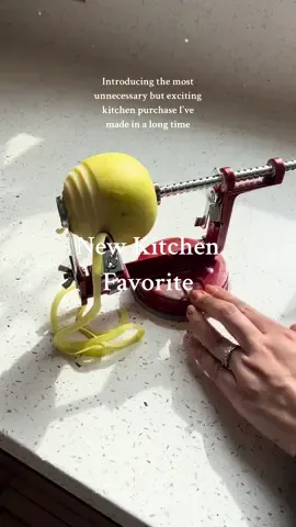 brb going to eat 37 apples 🍏 but seriously, it’s kind of amazing with a toddler 👏🏼 #kitchengadgets #appleslicer #applecorer #kitchenfinds #amazonmusthaves #amazonkitchenmusthave #toddlersnackideas #toddlermomsoftiktok #toddlermoms #relatablemomcontent #mompurchase #giftsformoms #giftideaformoms #amazonkitchenfinds #momtok #toddlersnackhack 