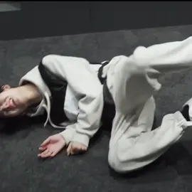 #NI_KI ; hes so silly im gonna cry how can anyone hate him #nikiiscoolest #enhypen #nishimurariki #fyp 