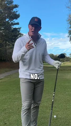 Easiest way to get off the FIRST TEE #golftiktok #golftips #golfhelp 