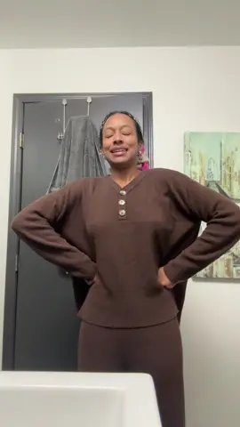 I see steve harvey split trend, i repost and giggle for 30 mins lol #dailyvlog #medschool #medstudent #medschoolproblems #30daychallenge #dailychallenge #getunreadywithme #skincareroutine #nighttimeroutine #nighttimeskincare #kravebeauty #thefaceshop 