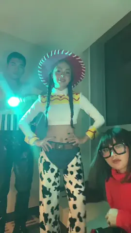 just jessie annoying zoro and velma