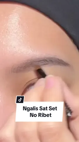 Tuh kan satset dan natural bgtt hasilnyaa 😍 #YOUColorland #reviewmakeup #tutorialalis #beautytips #eyebrow #eyebrowtutorial #eyebrowpomade #eyebrowpomadewaterproof #racuntiktok 