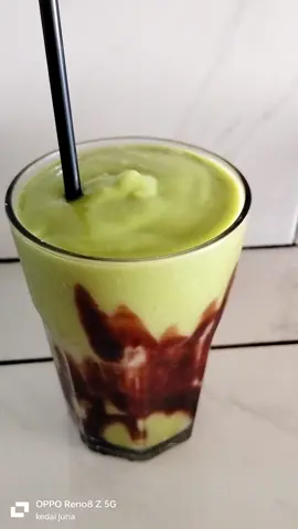 jus alpukat terenak#kedaijunapakis #serunyakuliner #fypシ゚viral 