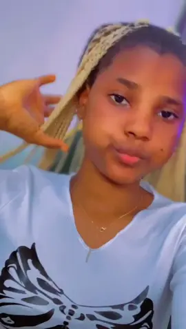 Pink lips 😂💕#trending #fypシ゚viral #makemepopular #makepeopleknowme #tiktok😊❤️ 