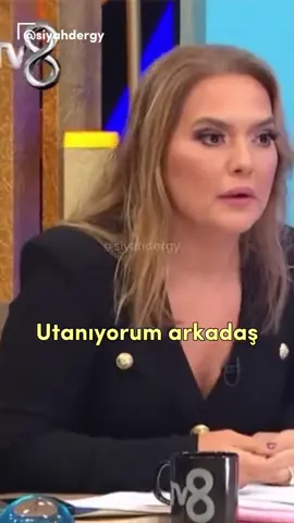 “Şu saati, şu yüzüğü takmaktan utanıyorum.” Bir zamanlar AK Parti hükûmetini yere göğe sığdıramayan ve Cumhurbaşkanı Recep Tayyip Erdoğan’a sürekli methiyeler dizen şarkıcı Demet Akalın, ekonomiyi eleştirdi. #demetakalın #magazin #magazinhaberleri #ekonomi #saat #takı #ikincisayfaofficial #ikincisayfa #lüks #haber #keşfet #kesfet #keşfetteyiz #kesfetteyiz #keşfetteyim #kesfetteyim #keşfetedüş #kesfettengelenler #fyp #fypシ #viral #viralvideos #viralvideo #haberler #sondakika #tiktok 