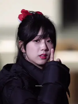 Bocil satu ini gemes banget deh 😭 #jisoo #kimjisoo #blackpink 