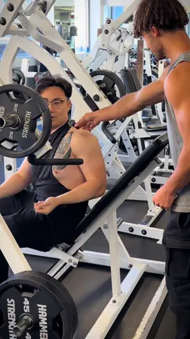 Beat Me At Any Lift To Win $1,000💪🏽‼️ #challenge #pullup #money #mrbeast #gym #winmoney #viral #trend #lift #win #fitnesschallenge #adamthedunker 