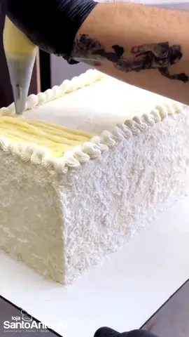 Aquele bolo perfeito de abacaxi com coco 😋💛 Inspiração: @murifernan 💕 Forma Slice Cake 32,5X10X9CM (0245) - Caparroz Busque por: 20686 Enviamos para o Brasil todo! 🇧🇷📦 Compre em nossa loja virtual e retire em nossa loja física sem custo de frete! * (confira as regras no site) Rua Serra de Juréa, 736 - Tatuapé - São Paulo/ SP @lojasantoantonio #lojasantoantonio #façaevenda #facaevenda #confeitaria #lojadeutensilios #chocolates #viral #viraltiktok #shorts #fy