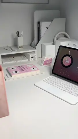 Nhận được loa đẹp quá hú hét như đin 🤣#dồdecorphong #loabluetoothmini #loadivoom #tiktokviral #trendingvideo 