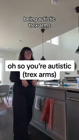 the more you unmask the more you show your trex arms! 🥰🦖🫶🏽 #actuallyautistic #trexarms #stim #autisticwomenexist #autisticcreator #audhd #happystim #regulation #nervoussystemregulation #autisticadult #lateinlifediagnosed 