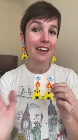IYKYK earring edition 🐻🔥🌸 …and not to be pushy, but if you do know, then you probably need to get yourself a pair. #horrortok #halloween365 #horrormovies #funearrings #midsommar #shopsmall #uniquegiftideas 