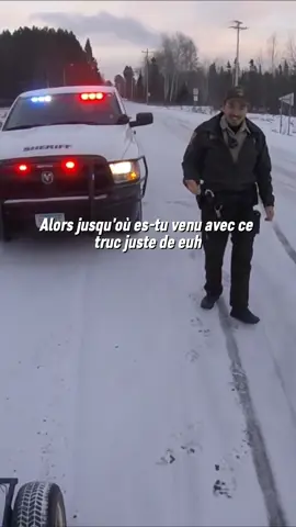 Se fait arrêter par un shérif très sympa 😳🤩#sensation #adrenaline #pourtoi #fyp #motorcycle #cross #vitesse #moto #foryou #dangereux #roadrage #biker #wheeling #police #arrestation #coolcops 