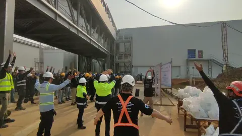 Joget dulu ga sih 😂⛑️💪 #tetrapak #frisianflag #safety #safemanhours #senamsehat 