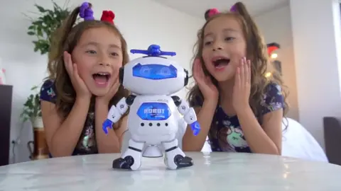 Musical Walking Dancing Robot Toy #holbrookaz #coffeeshops #giftideas #Puff-N-Stuffplus.com