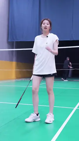 看完你就会知道为什么我的左腿绕圈圈了！#羽毛球 