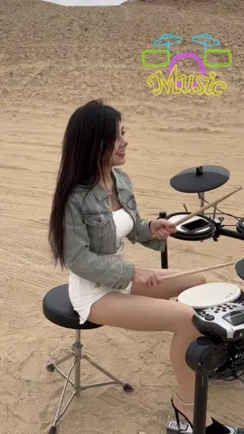 ▶︎爱就爱了 | Nostalgic 2001 best Chinese songs collection - drum kit 🥁 performance | #经典 #怀旧 #音乐 #音乐分享 #爱就爱了 #nostalgic #drums #ladydrummer 