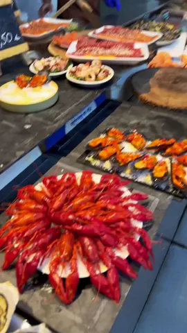 📍Bolhão Market, Porto, Portugal 🇵🇹 #seafood #travel #trip #vacation #world #places #tourism 🌎 