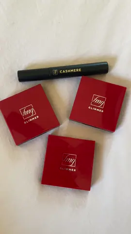 #avoninsidergiftedme their holiday eyeshadow quads and cashmere ultimate volume mascara. I love all of the beautiful shades the eyeshadow quads come in! I can’t wait to create some makeup looks with these soon!😍 @Avon USA  #avoninsider #avon #eyeshadow #makeupproducts #ugccreator 