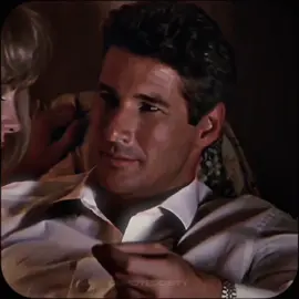 sitting on his piano like that scene in basic instinct #fyp #trending #hot #edit #richardgere #richardgereedit #richardgerejuliarobert #prettywoman #prettywomanmovie #runawaybride #juliaroberts #prettywomanedit #lana #classic 