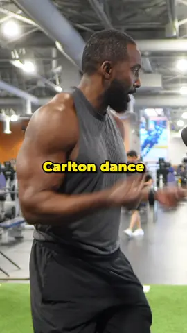 What is the most attractive exercise a guy can do at the gym? #gym #Fitness #workout #publicinterview 