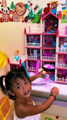 Dollhouse na pwede ipang gift sa mga babies natin jan😍‼️.perfect pang gift mga momshiess‼️😍🎁tulungan nating lumawak ang imagination ng mga babies natin#dollhouse #forkids #upto70percentdiscount 