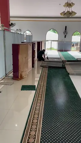 Pemasangan Ambal sajadah dimesjid Al-mansyur Pelaihari #karpet #sajadahmesjid #karpetmalaysia