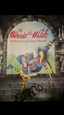Winnie The Witch. By Korku Paul and Valerie Thomas. #forkids #children #booksharing #readwithme #reading #Storytime #fun #learninganddevelopment #childrensbook #storiesforkids #kidstiktok #funwithbooks 