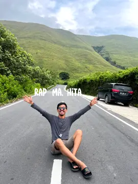 Mari bahu membahu bangun kampung halaman.kita Jauhi sombong, iri, egois, Itulah pesan nenek moyang kita. #batak #bonapasogit #bukitholbung #sihotang