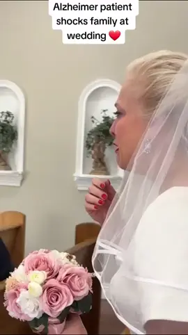 Alzheimer patient shocks family at wedding ❤️