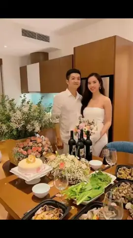 Sau 5 năm đổ vỡ hôn nhân với diễn viên Nhật Kim Anh, doanh nhân Bửu Lộc đang hạnh phúc bên tình yêu mới còn chuẩn bị cưới.#bellamai #ngonguyenphucbuuloc #buuloc #nhatkimanhlife #TikTokAwardsVN2023 #xuhuongt #iamt_mai #09021997anhdaden #thanhmai_single1992 #dienvienvietnam #halloween2023co😘❤️🌻😍😂😌🤗😌🤗🤗😃🤗untdown #neuconcongaymai 