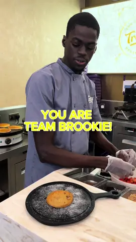 Team Brookie. #treatzdesserts  #treatz #dessert #dessertparlour #sundae #dessertshop #icecream #cookiedough #crepe #chocolate 