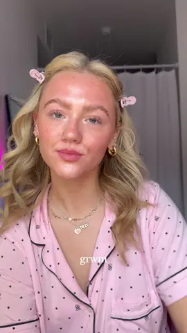 no yeah fs girlie 😽😽 #grwm #grwmmakeup #makeup 