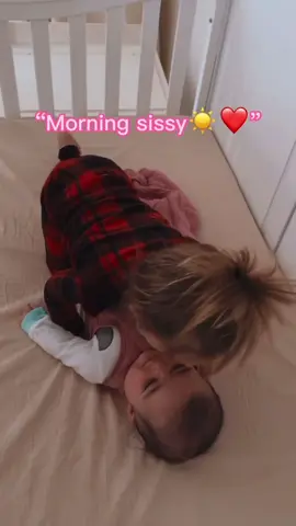 I’m in a puddle😭😍#baby#babyfever#babies#Siblings#sisters#family#familytok#families#cuddles#cuddle#morning#MomsofTikTok 