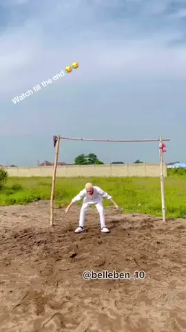 Albino the The super goal keeper 🤣😂😅😅😅😅 #fyppppppppppppppppppppppp #fypシ #foryou #viral #viralvideo #fypシ゚viral #nigeriacomedyvideos #funnyvideosnigeria #funnyvideonigeria #magicfinger_tv #goalkeeper #albino 