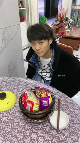 My brother was miserable at the weekend part3 #搞笑我最叻 #搞笑日常