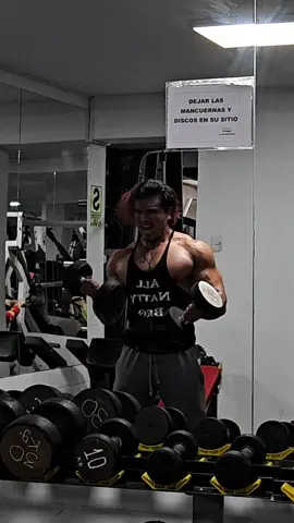 Este video me representa totalmente. #gym #aesthetic #Fitness #fitness #motivation #heavymetal 