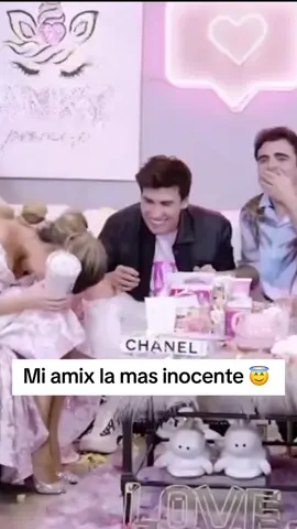 Acordándome de mis bebés @LA DIVAZA ✨ y @LA JOSE ‼️  Les amooooo 💖🦄 (eriqueta a tu amix la mas inocente) #Karladiaz 